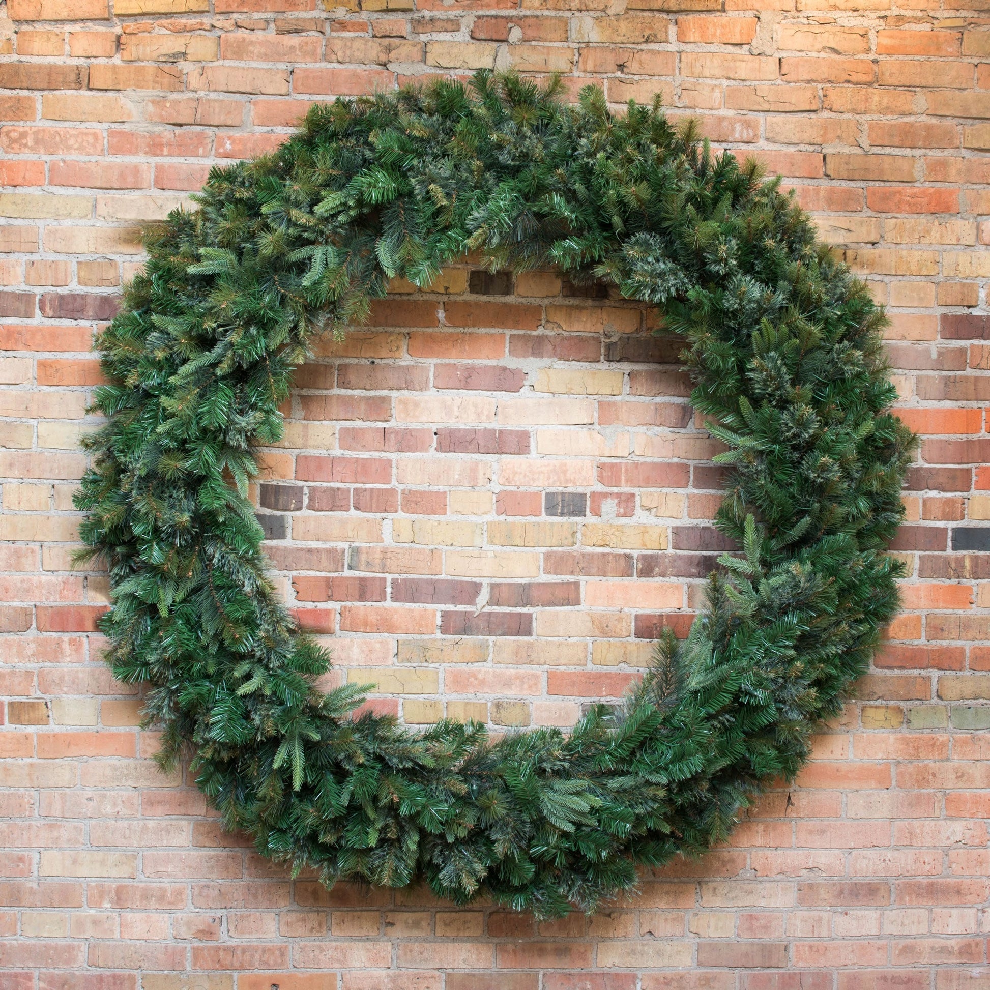 Cashmere Pine Artificial Christmas Wreaths